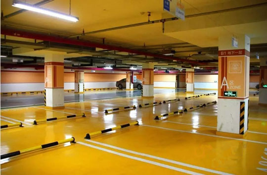 停車場地坪漆施工后出現(xiàn)色差的因素？