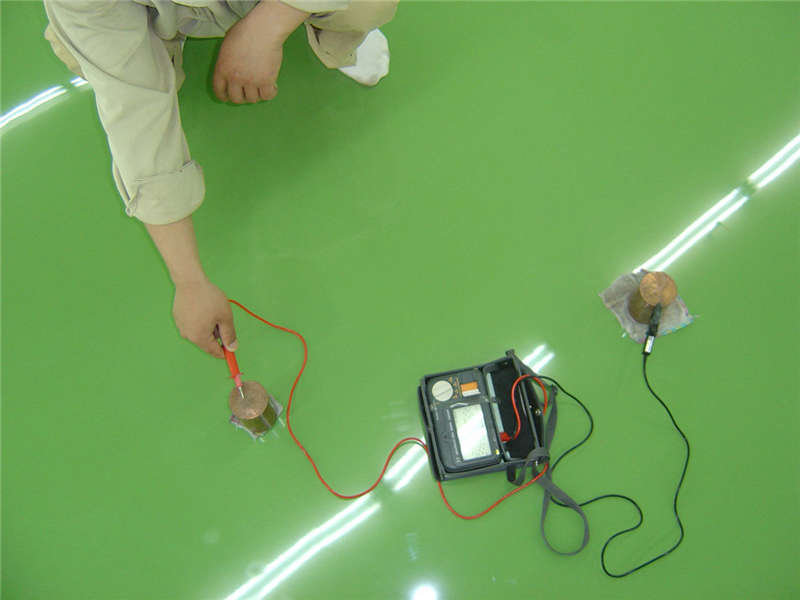 防靜電地坪漆廠家是怎樣儲存這種特殊的地坪涂料？