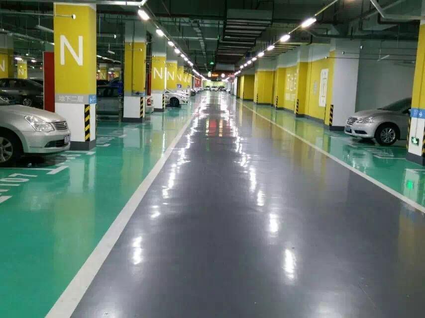 停車場(chǎng)環(huán)氧地坪漆施工后的地面應(yīng)達(dá)到怎樣的標(biāo)準(zhǔn)？